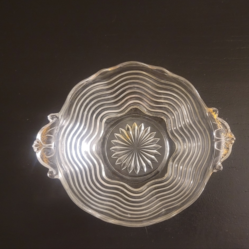 Wavy Ribbed Bowl - Picture 2 of 5